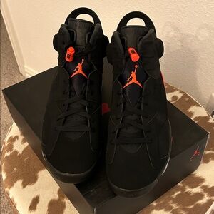 Jordan Men's Black and Orange Sneakers